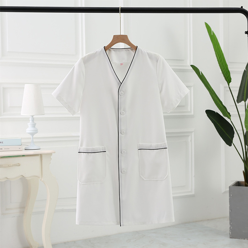 Medical Lab Coats - เสื้อผ้าทำงานดูแลผิวคุณภาพสูง เสื้อคลุมแขนสั้นสีขาวสำหรับผู้หญิง สไตล์เกาหลี ชุดทำงานสปา นวดบำบัด ชุดยูนิฟอร์มเพื่อสุขภาพ